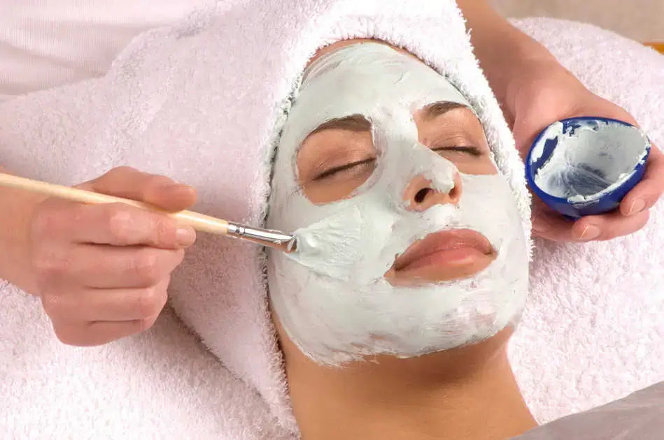 How to Choose the Right Facial for Your Skin Type? Understanding Different Types of Peels